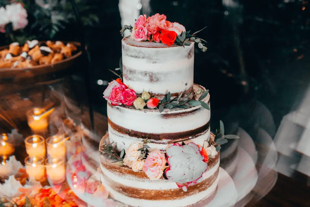 15 Remarkable Rustic Wedding Cakes For Your Special Day