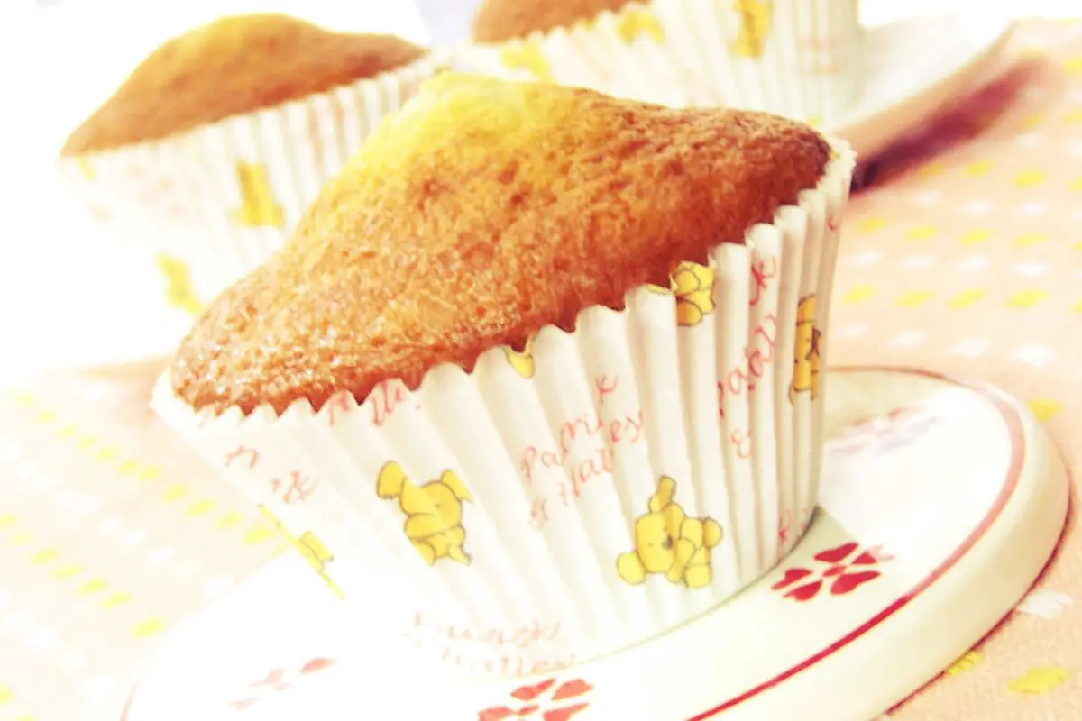 15 Remarkable Banana Cupcakes To Make For Your Next Dinner Party