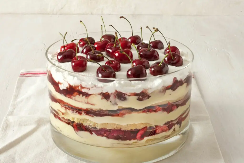 17 Tasty Trifle Cake Recipes You'll Love To Make