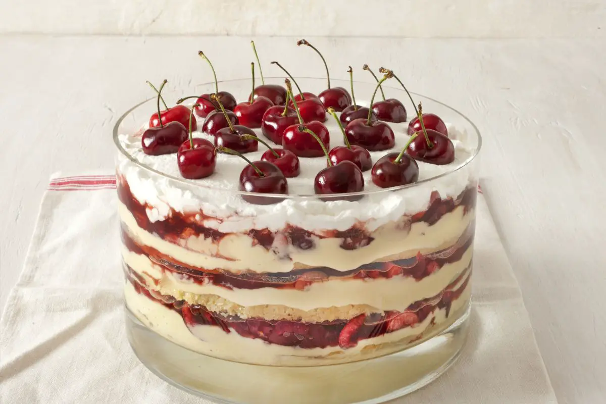 17 Tasty Trifle Cake Recipes Youll Love To Make 5743