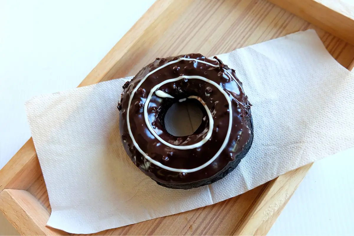 7 Amazing Chocolate Cake Doughnuts Recipes You'll Love To Make