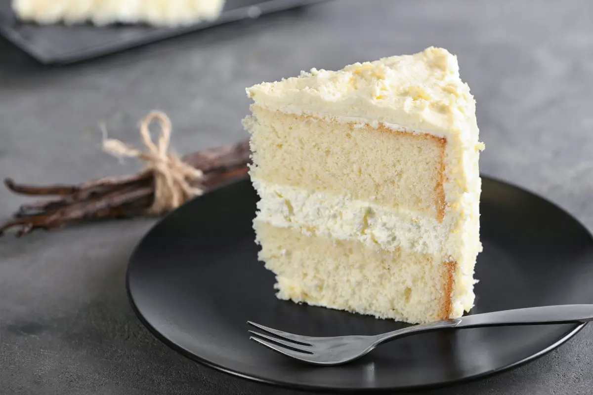 8 Tasty Vanilla Bean Cake Recipes You'll Love To Make