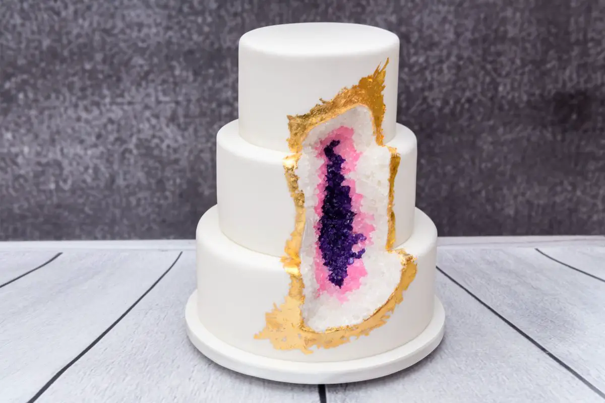 11 Best Geode Wedding Cake Recipe Ideas For Your Special Day