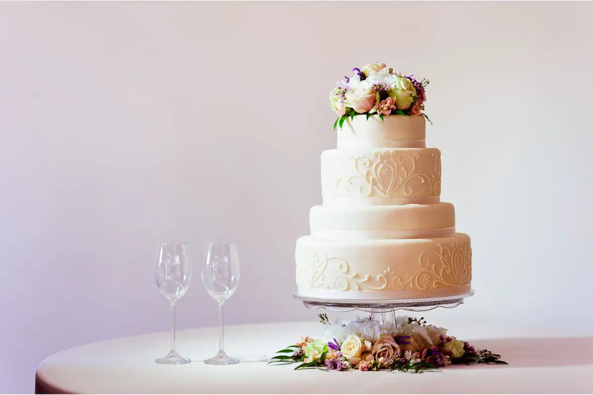 Three Tier Wedding Cake Gold Blush Burgundy  Gold wedding cake Tiered wedding  cake Wedding cake inspiration