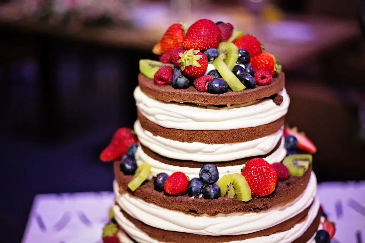 18 Best Naked Wedding Cake Recipe Ideas For Your Special Day