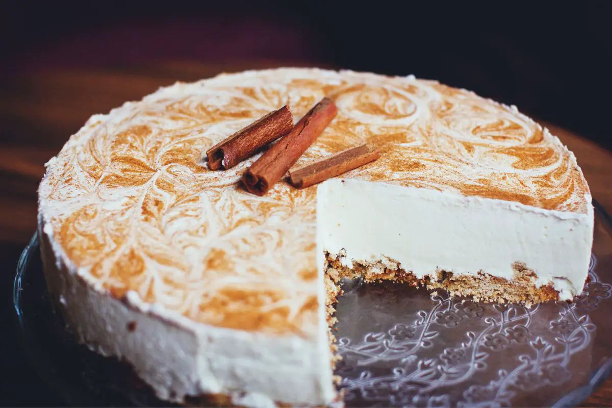 How To Make Cinnamon Swirl Cheesecake Bars