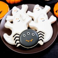 12-Scrumptious-Halloween-Cookie-Recipes-For-The-Whole-Family-To-Enjoy