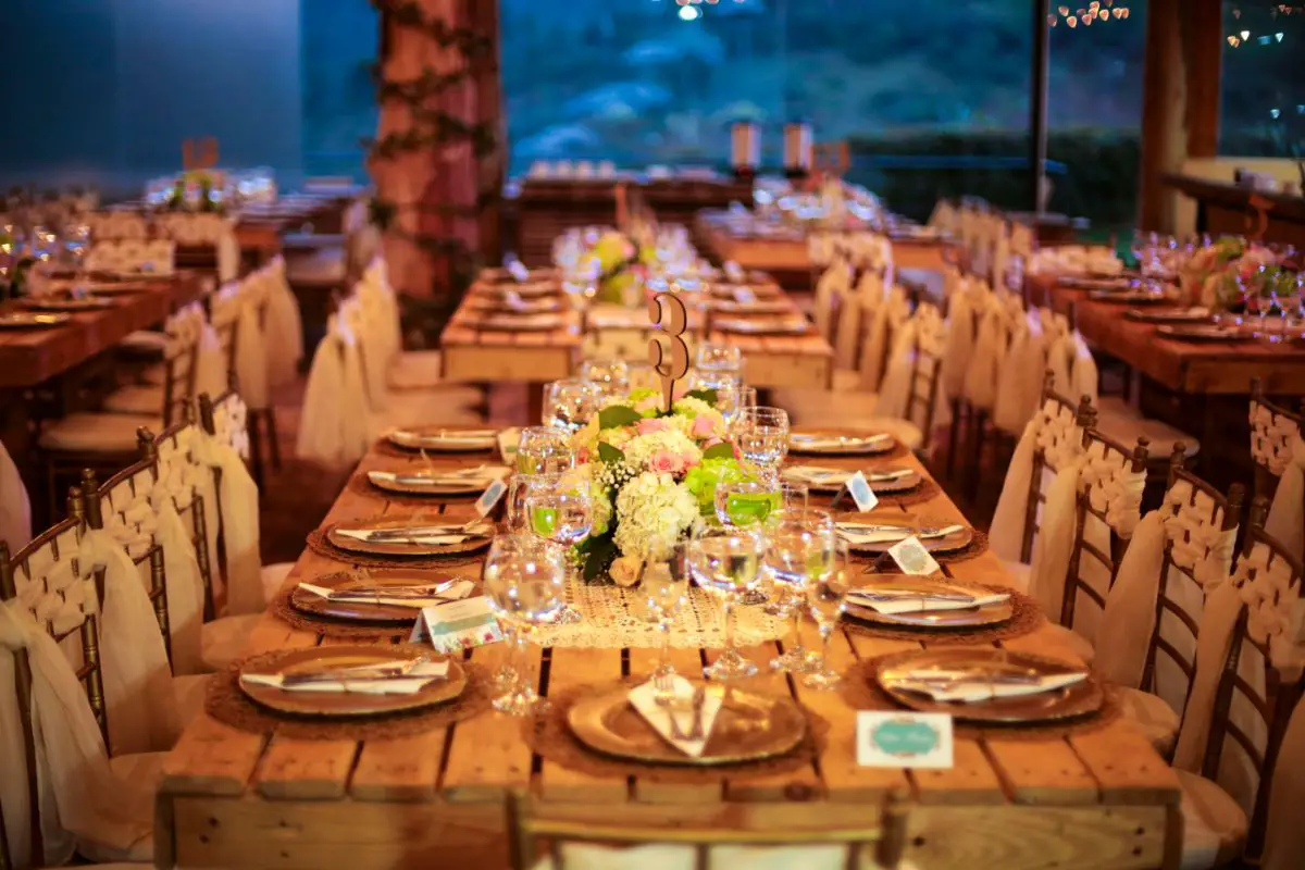 Catering Your Wedding On A Budget Ways To Save Money On Your Reception (1)