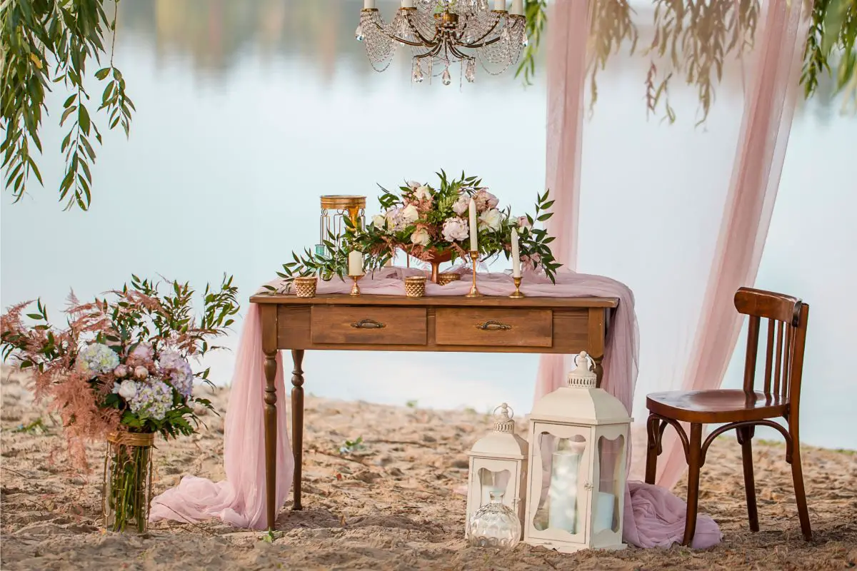 Rustic Wedding Ideas That Don’t Cost The Earth