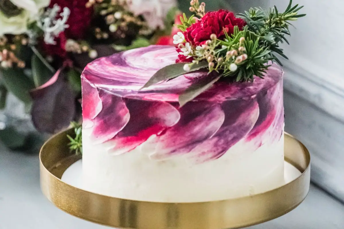 Wedding Cake Themes Based On Colors