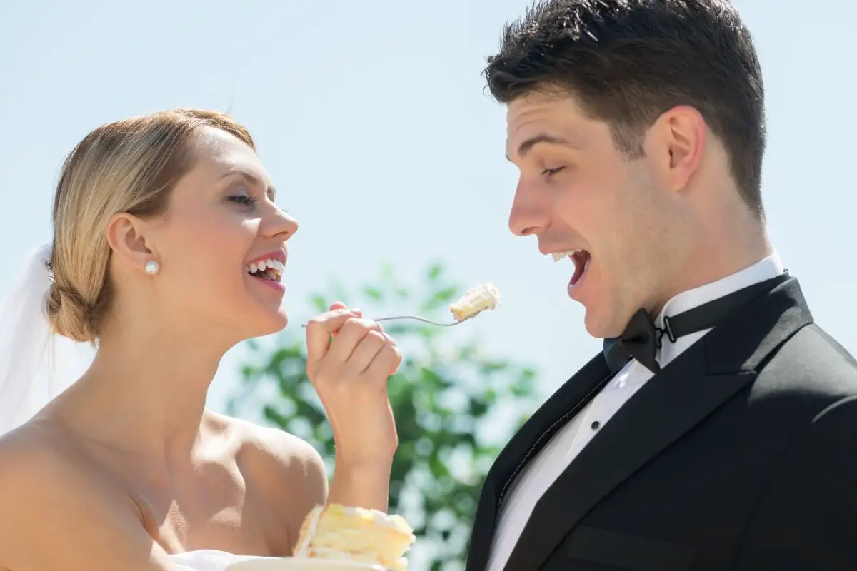 Why Do Couples Feed Each Other Wedding Cake?