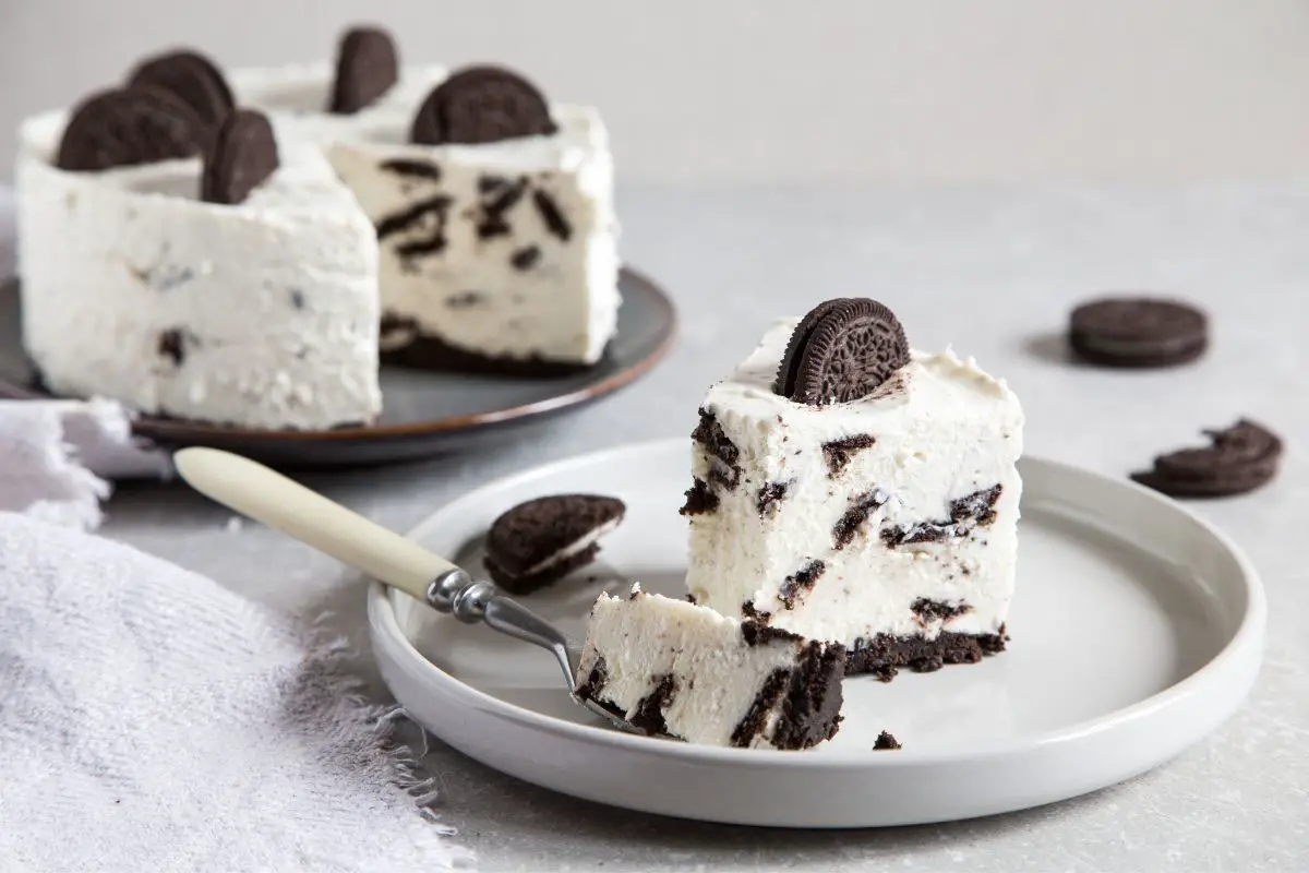 15 Best Oreo Sheet Cake Recipes To Try Today

