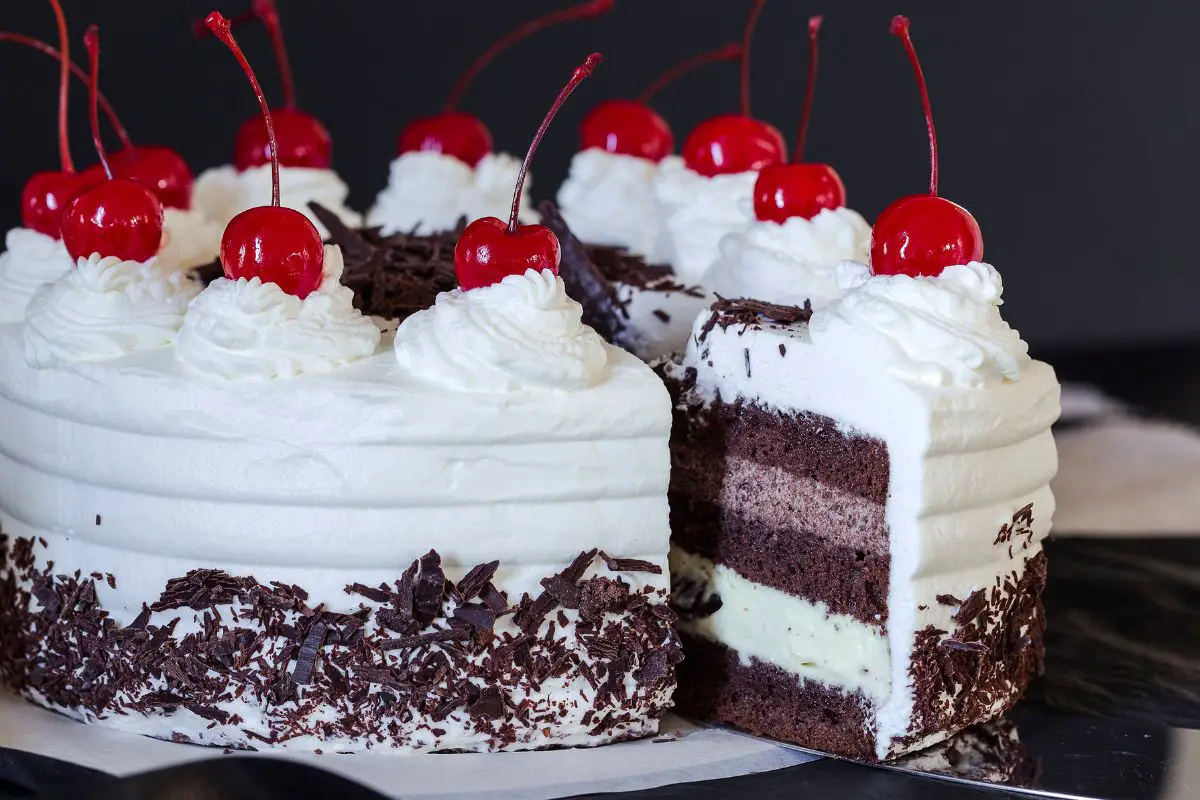 19 Best Black Forest Wedding Cake Recipe Ideas For Your Special Day